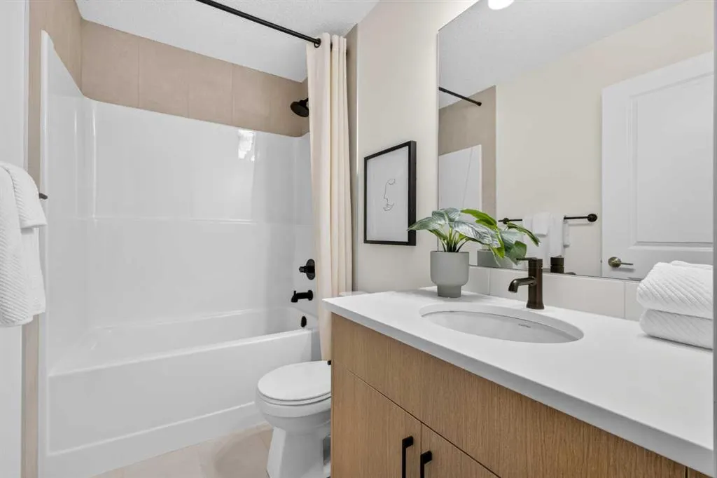 157 Silver Spruce Road SW