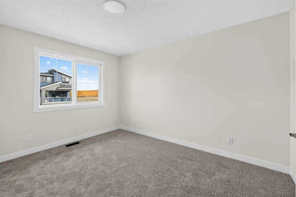 165 Silver Spruce Road SW