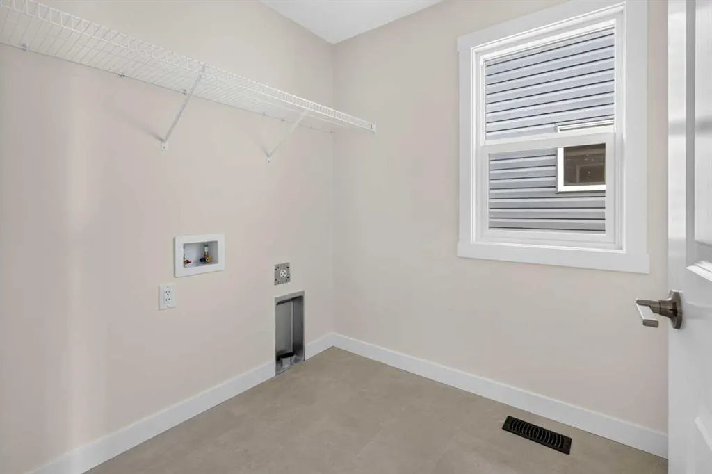165 Silver Spruce Road SW
