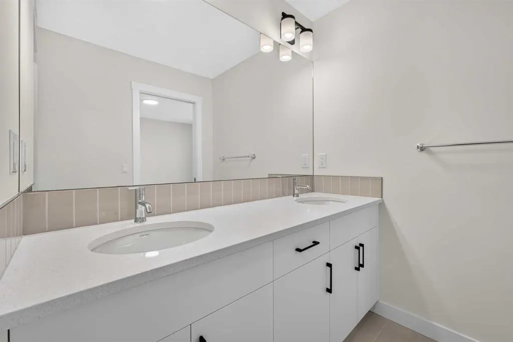 165 Silver Spruce Road SW