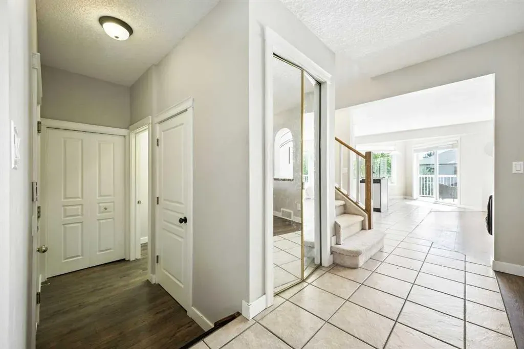 58 Tuscany Ridge View NW