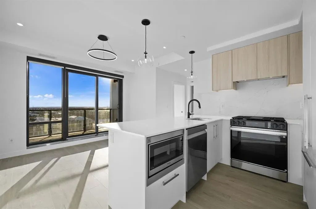 8375 Broadcast Avenue SW #701