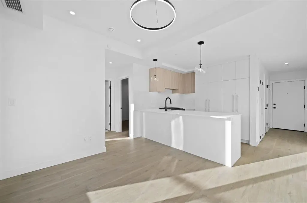 8375 Broadcast Avenue SW #701