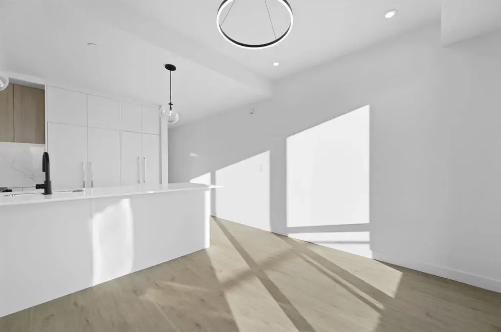 8375 Broadcast Avenue SW #701