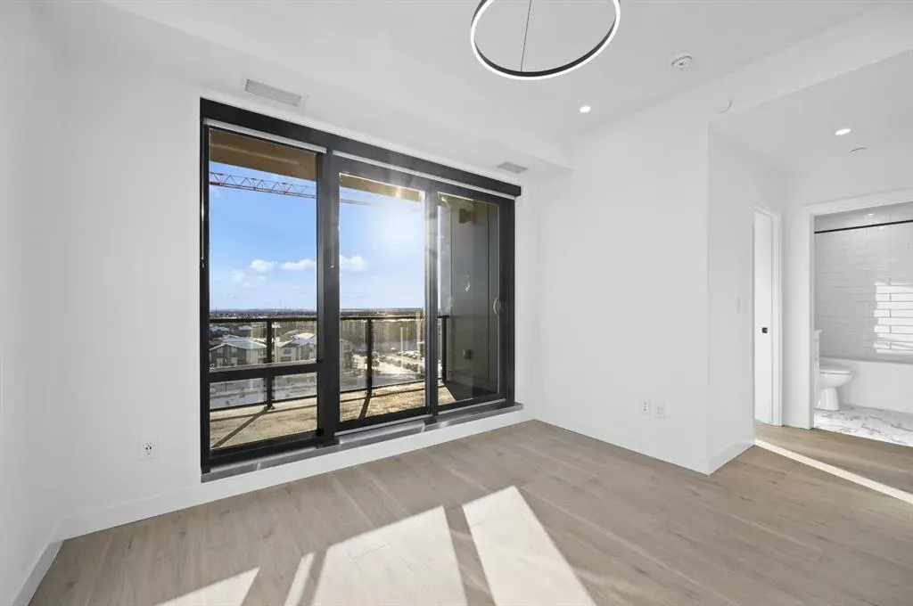 8375 Broadcast Avenue SW #701
