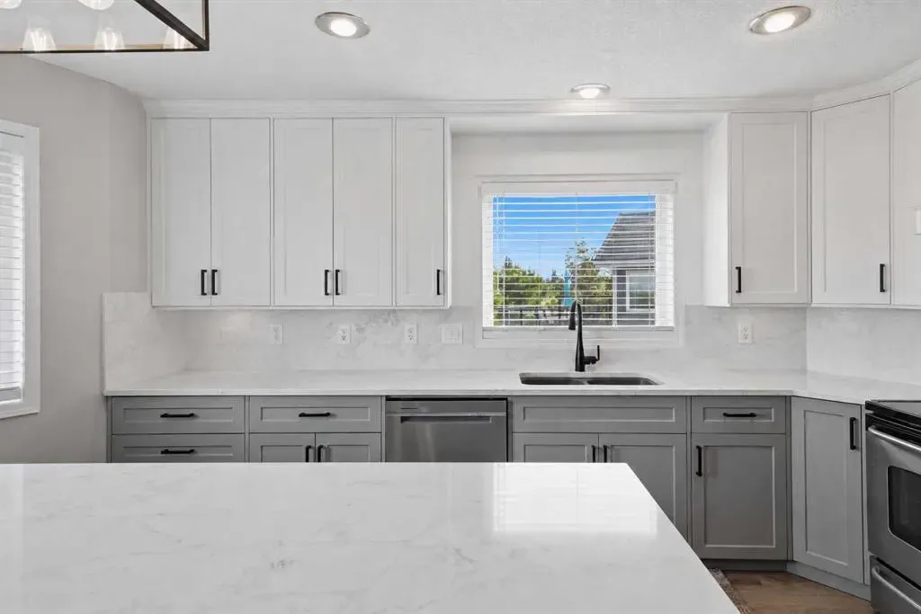 122 Sceptre Close NW