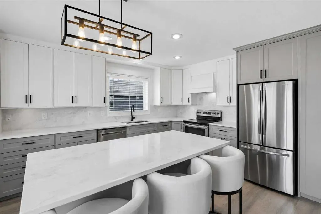 122 Sceptre Close NW