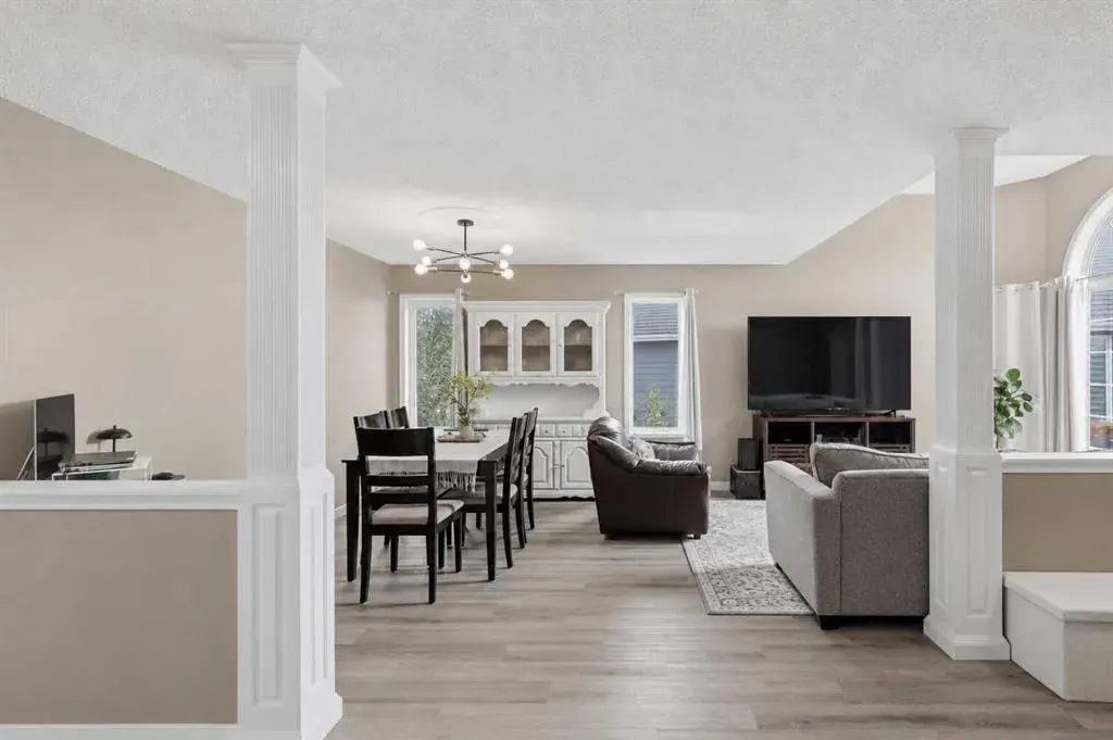 122 Sceptre Close NW