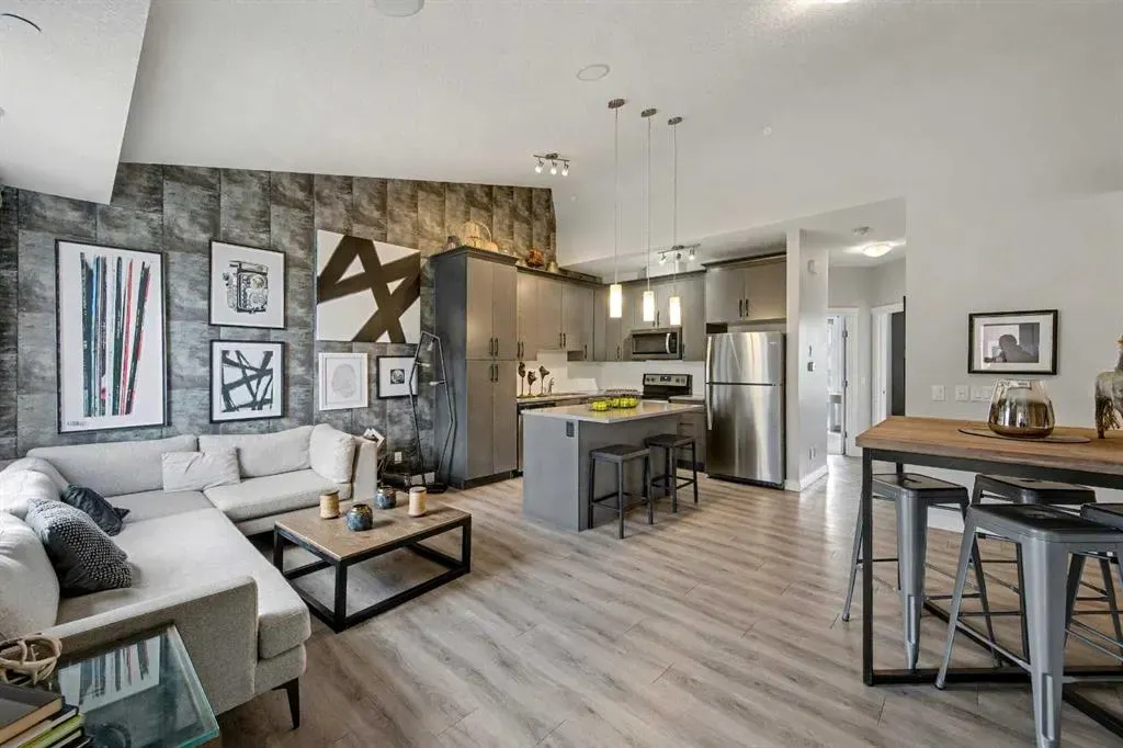 117 Livingston Common NE