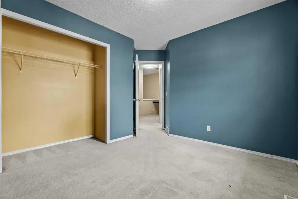 255 Prestwick Acres Lane SE