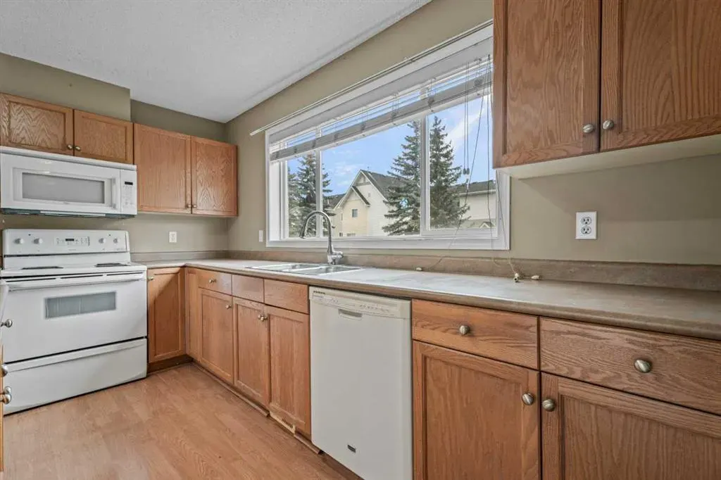 255 Prestwick Acres Lane SE