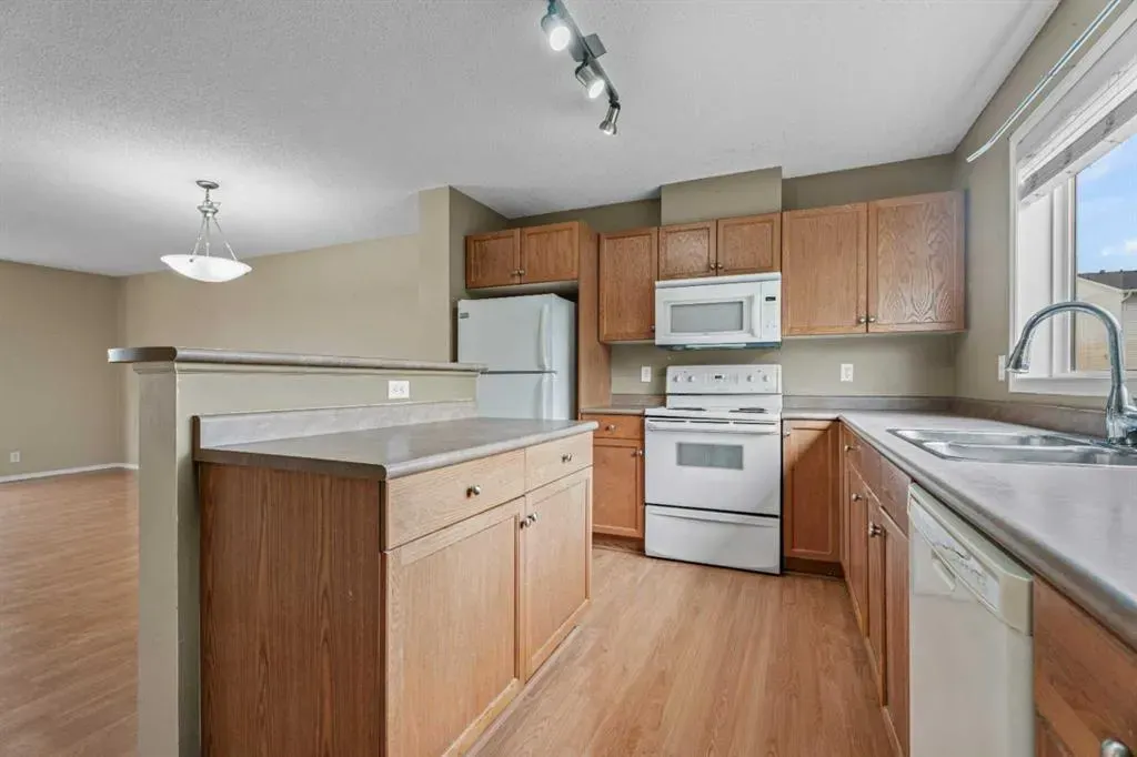 255 Prestwick Acres Lane SE