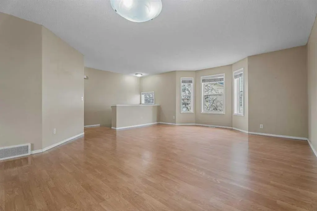 255 Prestwick Acres Lane SE