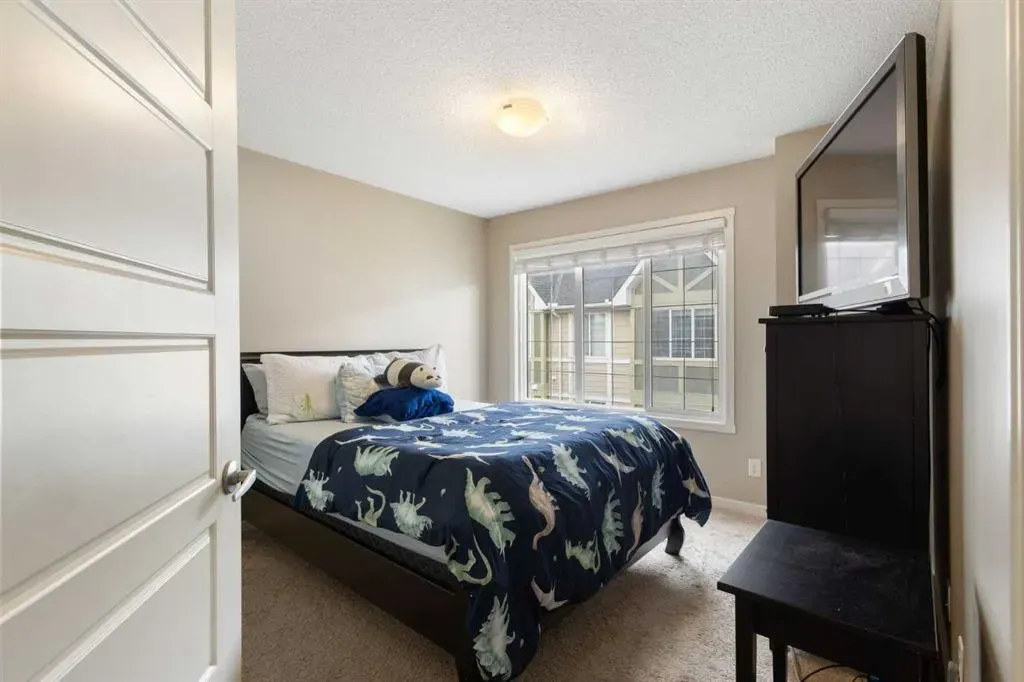 206 Nolanlake Villas NW