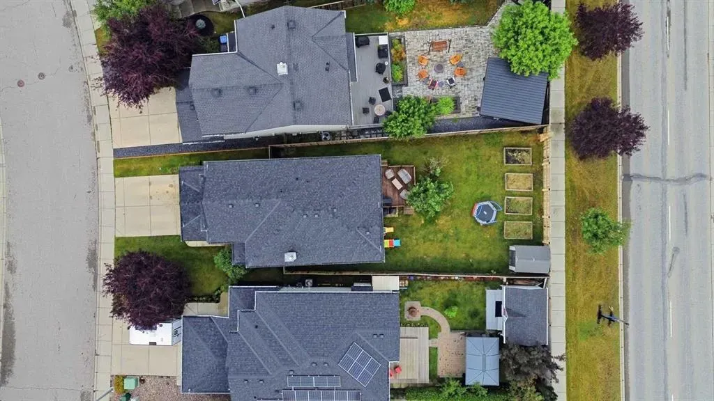 38 Chapman Close SE