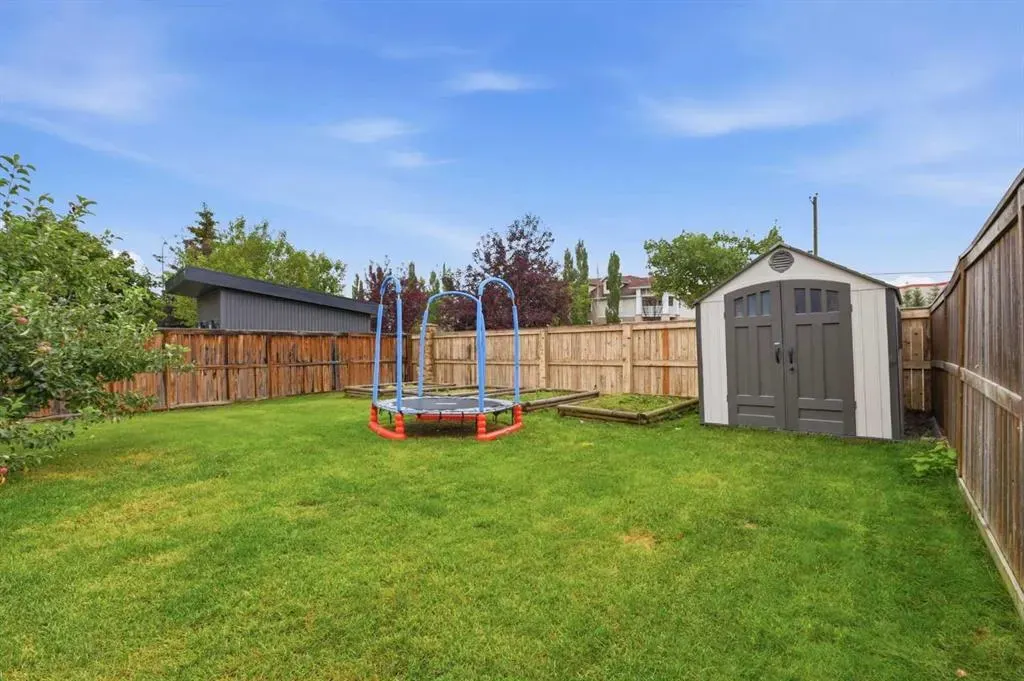 38 Chapman Close SE