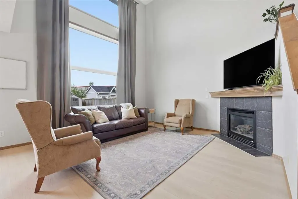 38 Chapman Close SE