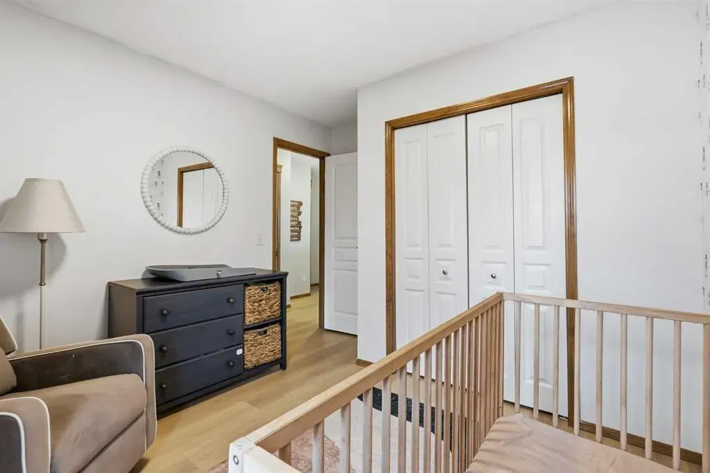 38 Chapman Close SE