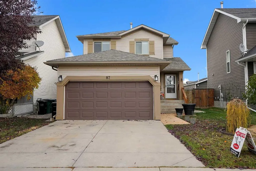 87 Springs Crescent SE