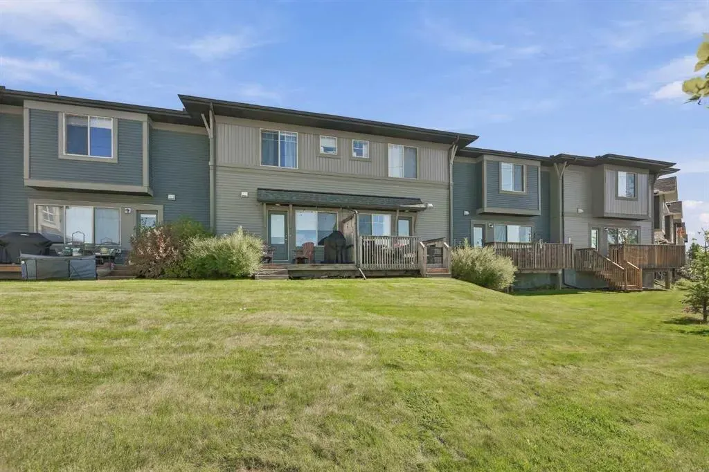32 Horseshoe Crescent #1604