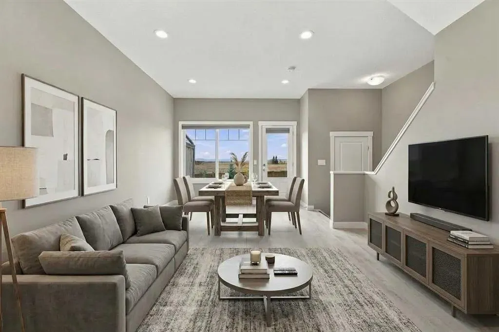 32 Horseshoe Crescent #1604