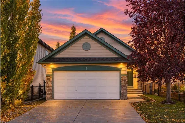 7 Royal Birch Green NW