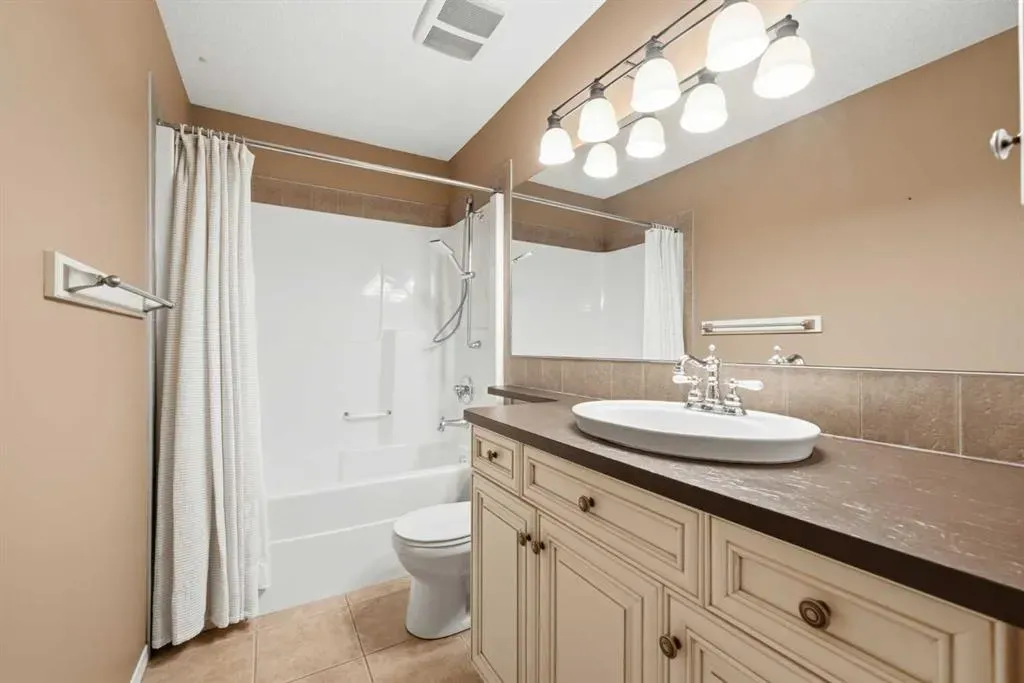 68 Auburn Sound Terrace SE
