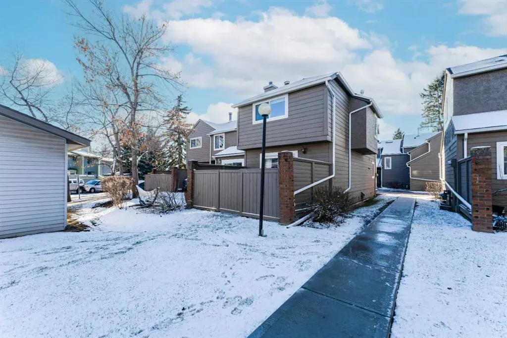 829 Coach Bluff Crescent SW #1101