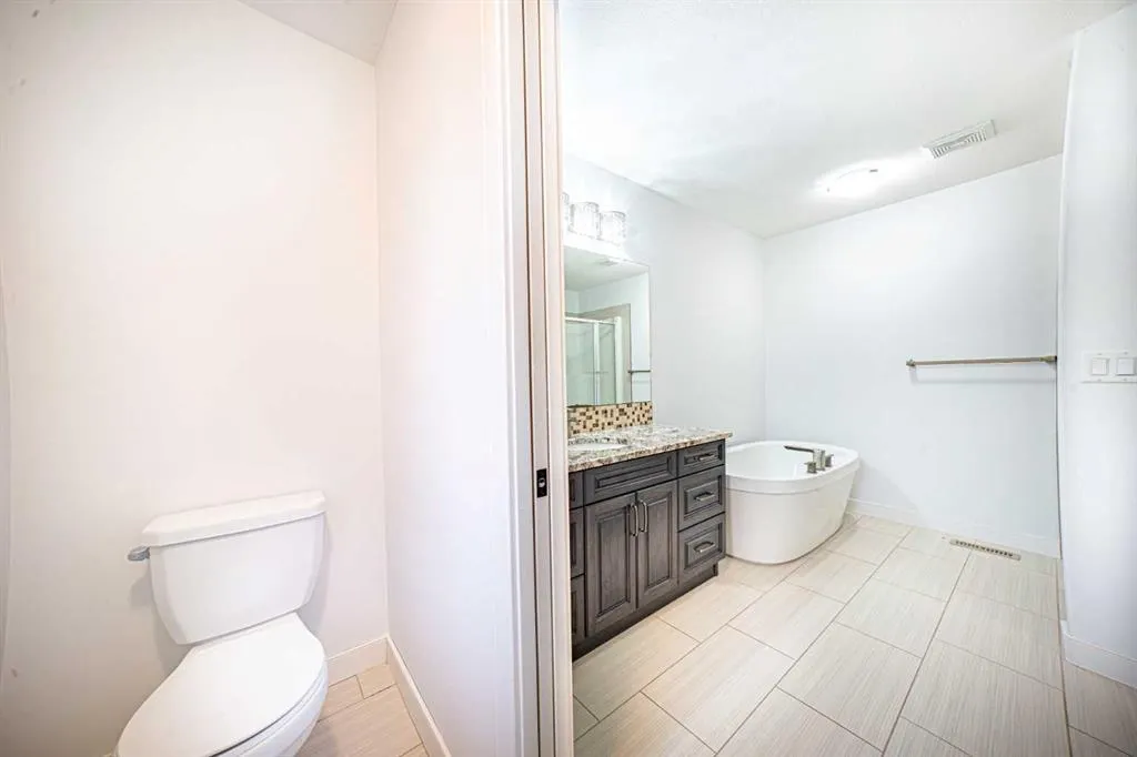63 Truant Crescent