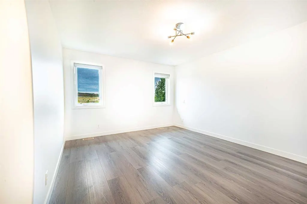 63 Truant Crescent