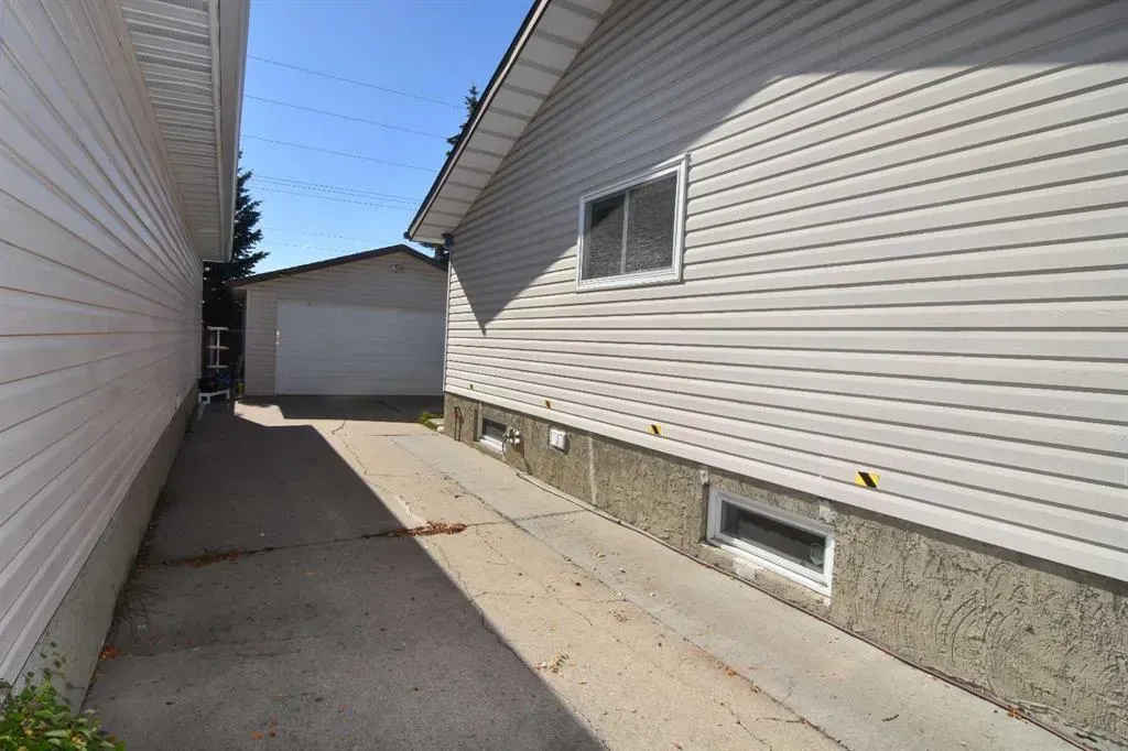 248 Bracewood Road SW