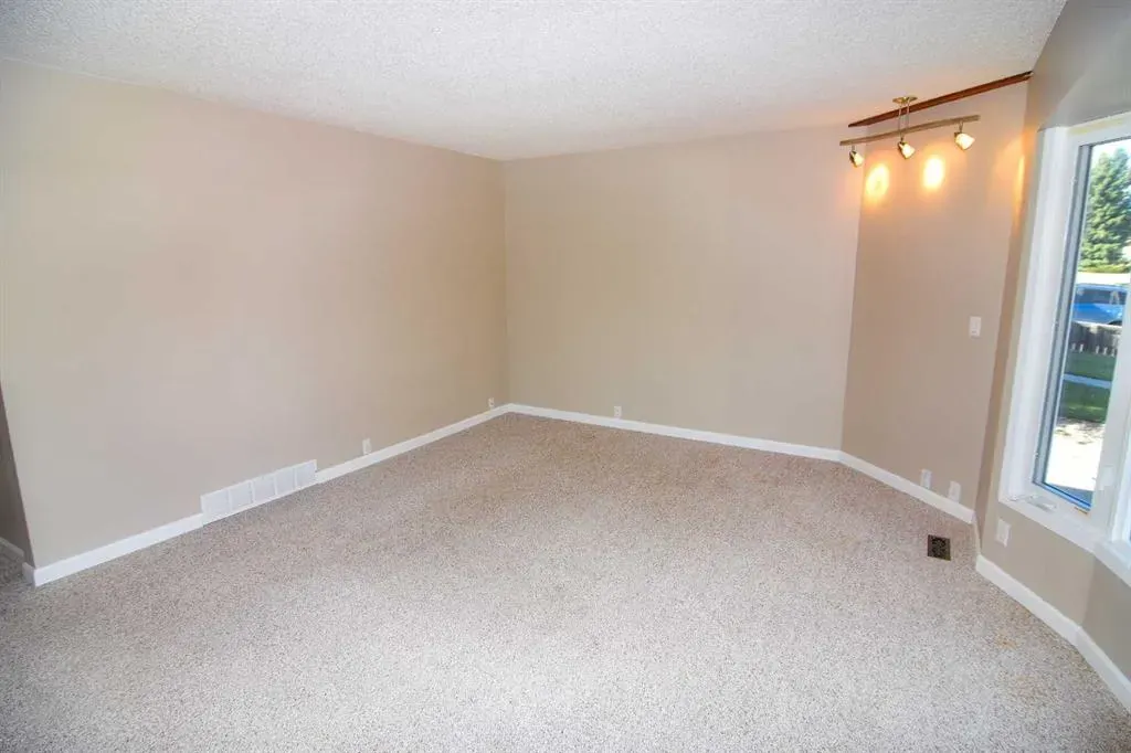 248 Bracewood Road SW