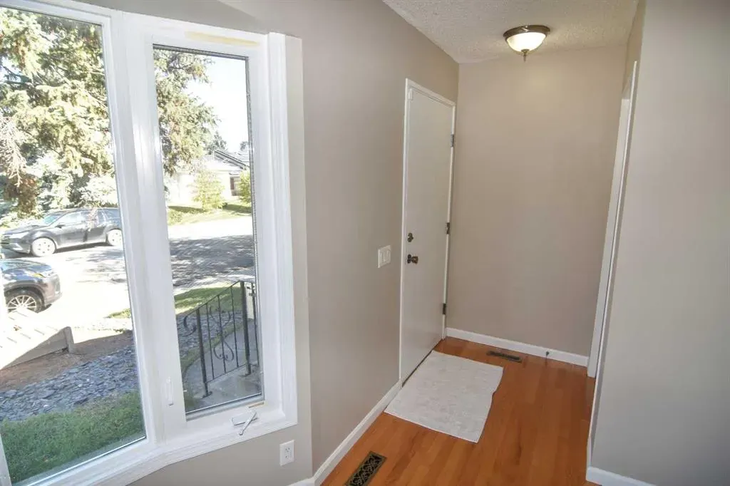 248 Bracewood Road SW