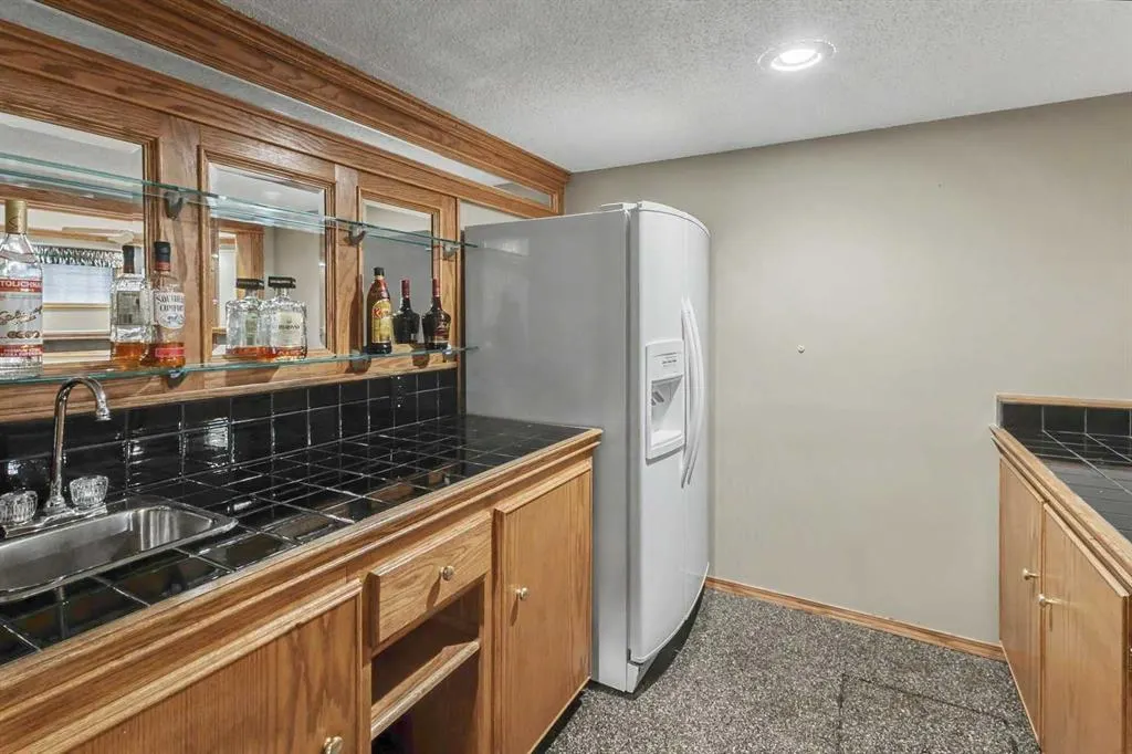 28 Edenstone Way NW