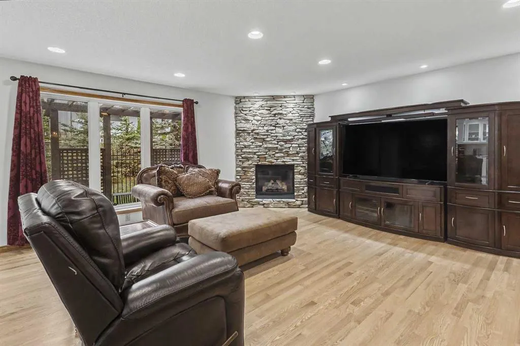 28 Edenstone Way NW