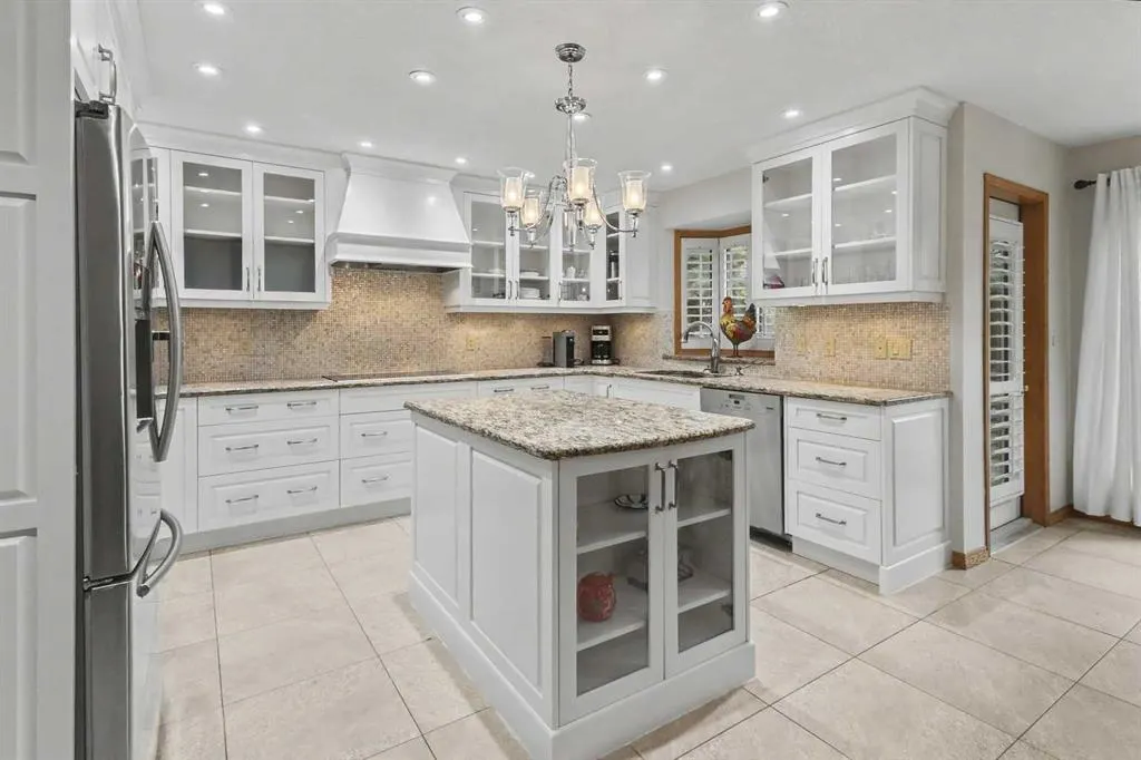 28 Edenstone Way NW