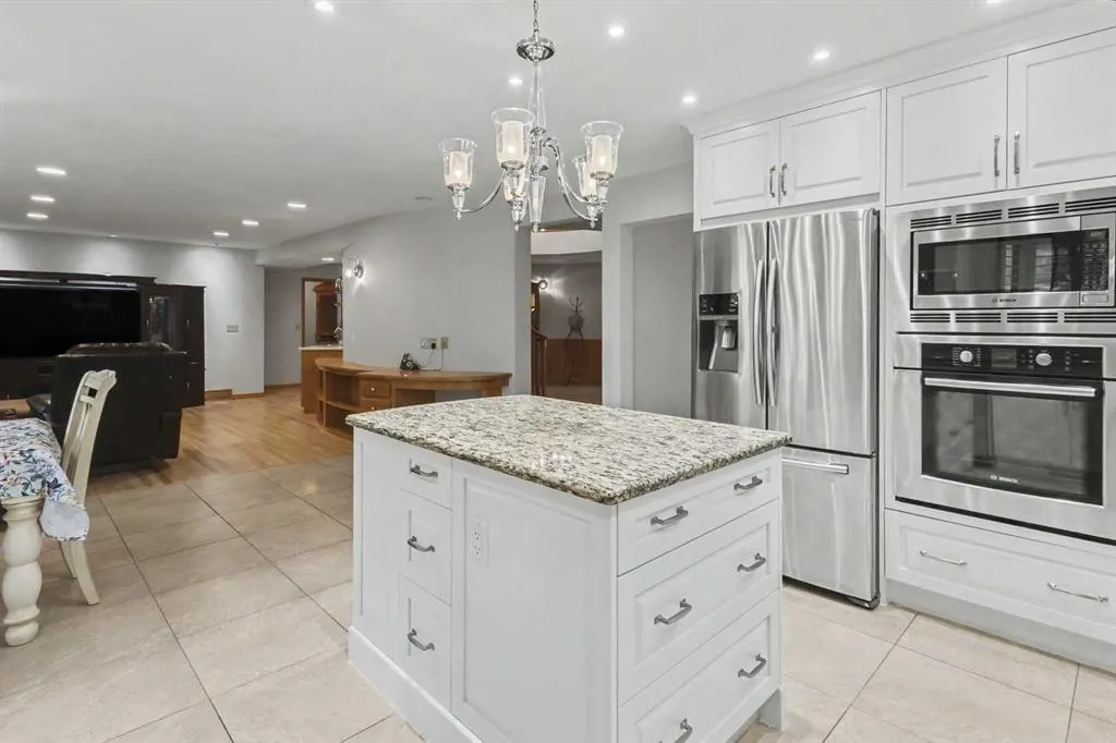 28 Edenstone Way NW