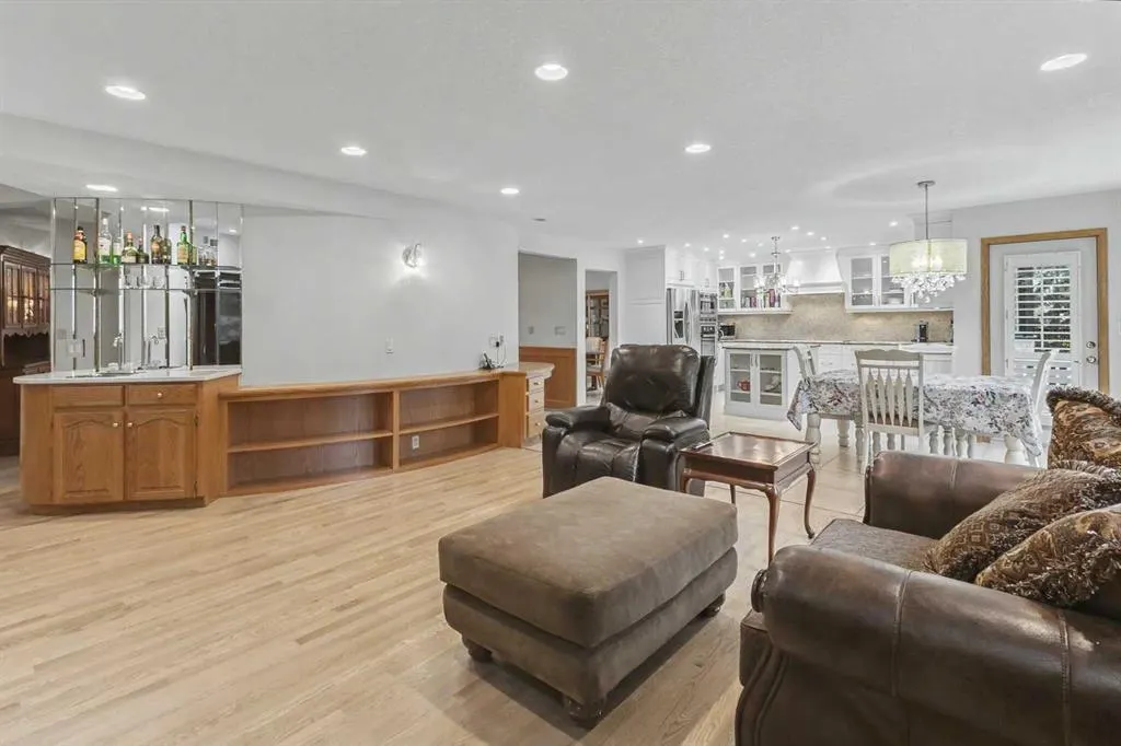 28 Edenstone Way NW