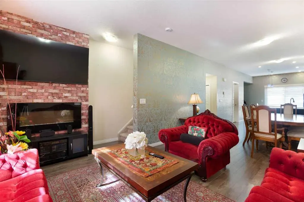 280 Williamstown Close NW #1003