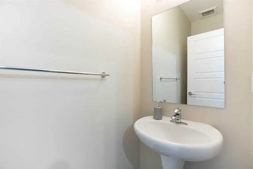 280 Williamstown Close NW #1003