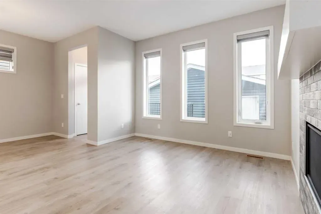 34 Midtown Crossing SW