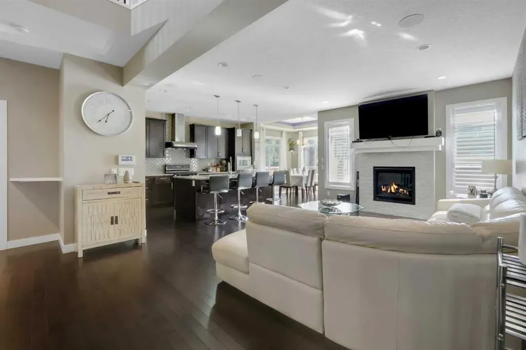222 Bayside Loop SW