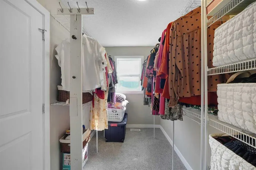 222 Bayside Loop SW