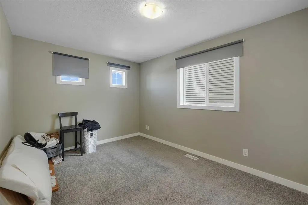 222 Bayside Loop SW