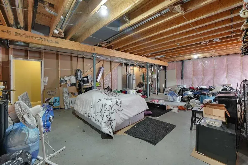 222 Bayside Loop SW