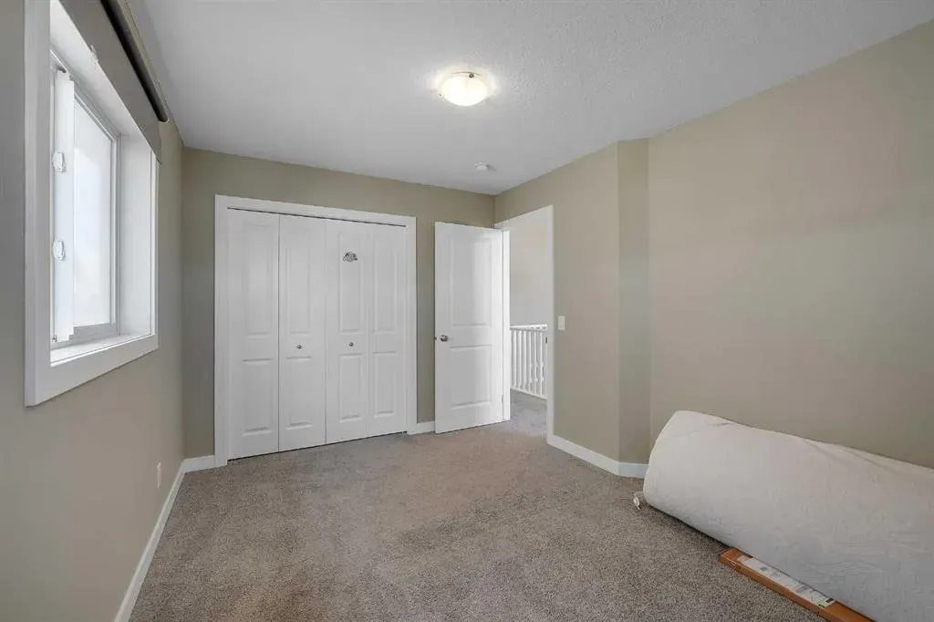 222 Bayside Loop SW