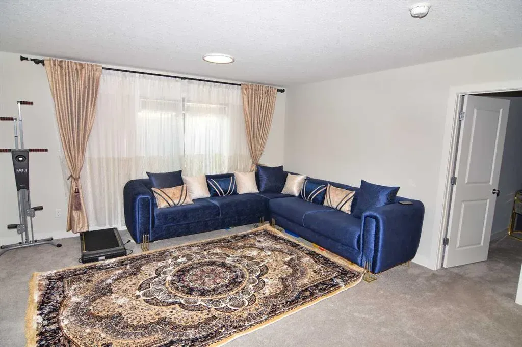 160 BELVEDERE Drive SE