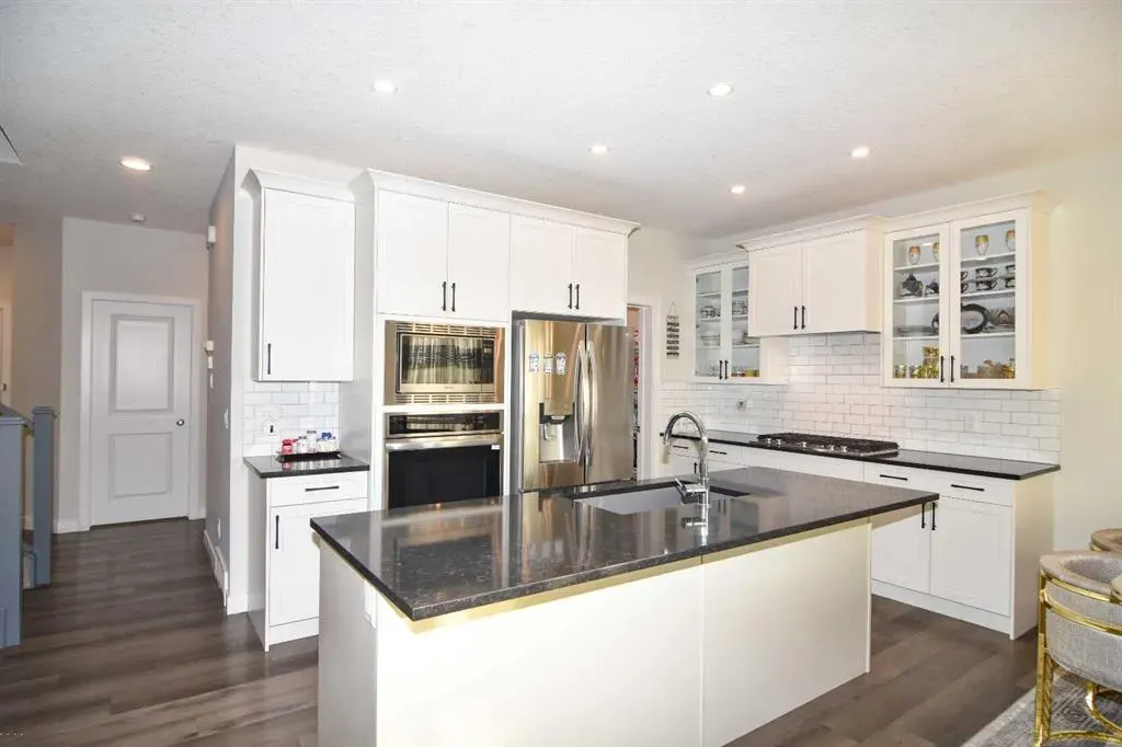 160 BELVEDERE Drive SE