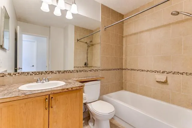 40 Mt Lorette Close SE