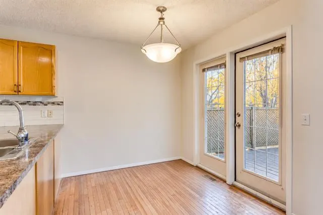 40 Mt Lorette Close SE